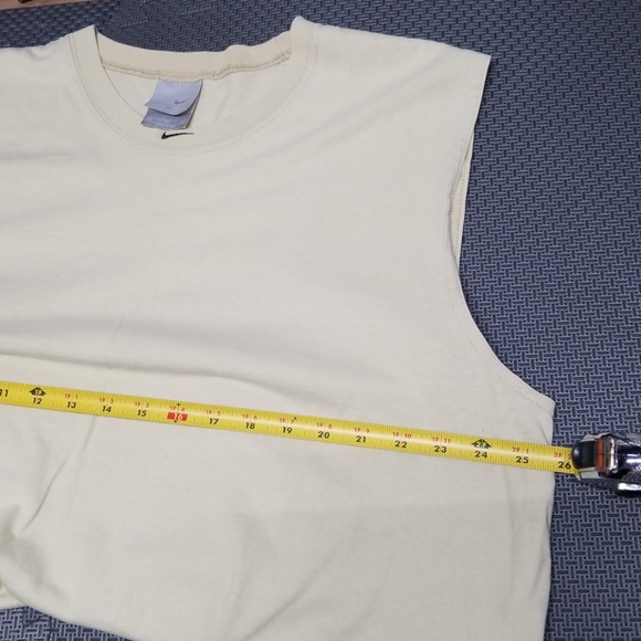 Nike T-shirt - Picture 4 of 6